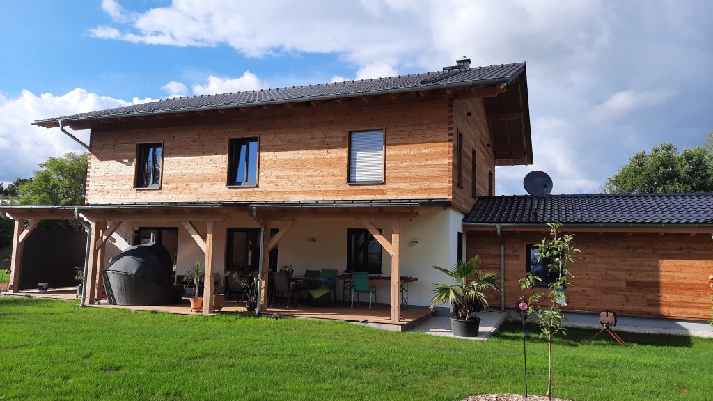 Niedriegenergiehaus in Holzständerbauweise